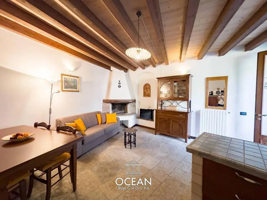 Eraapartment, Relax Near The Lake Oceangroup Tignale 0*,  Ιταλία